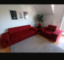 Sofa und Sessel in rot