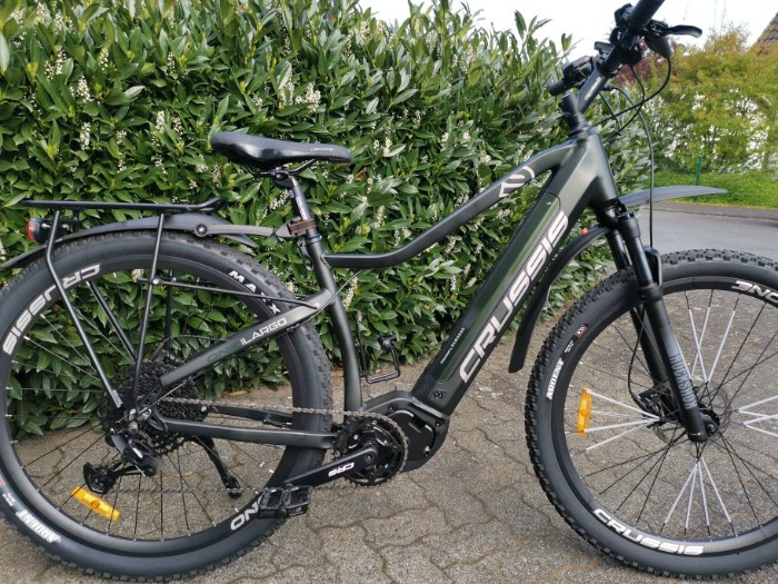 Neuwertiges E-Bike zu verkaufen