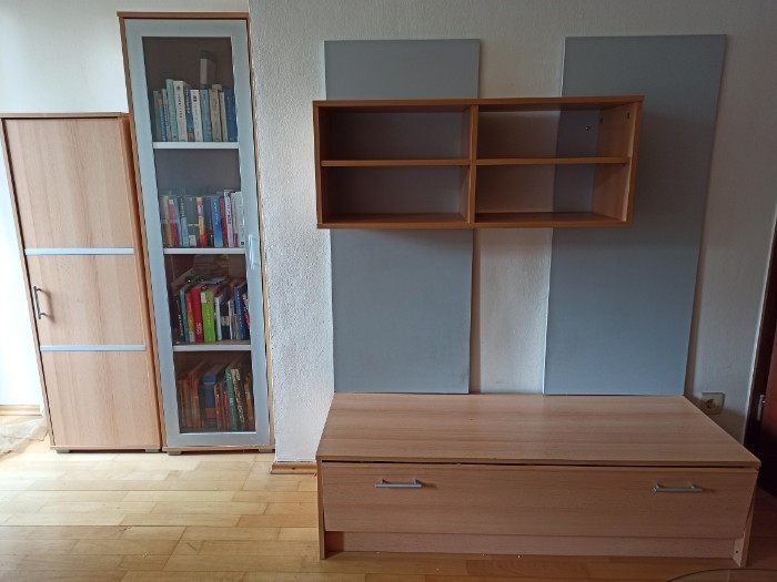 Mehrteilige Wohnwand