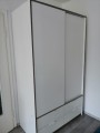 Ikea Kleiderschrank mit Schiebetüren, 4 Schubladen