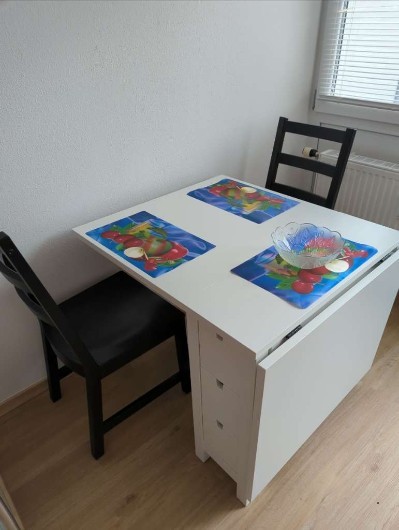 IKEA Klapptisch mit 4 Sthlen - 100 Euro