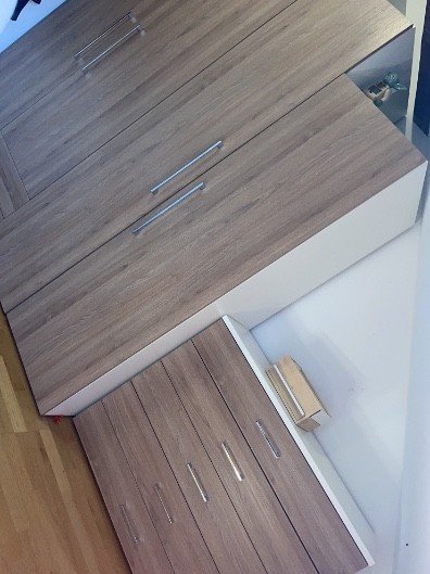Kleiderschrank + Kommode fr Dachschrge 450  VB